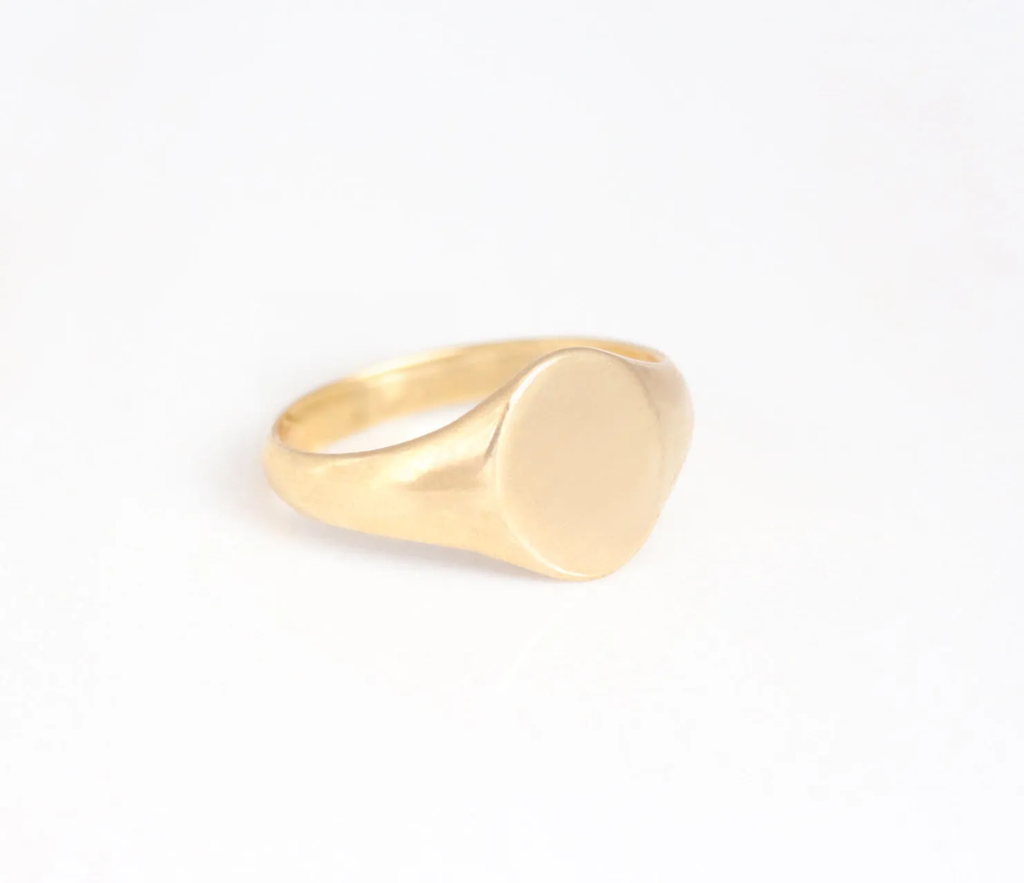 Custom Oval Signet Ring 14k gold