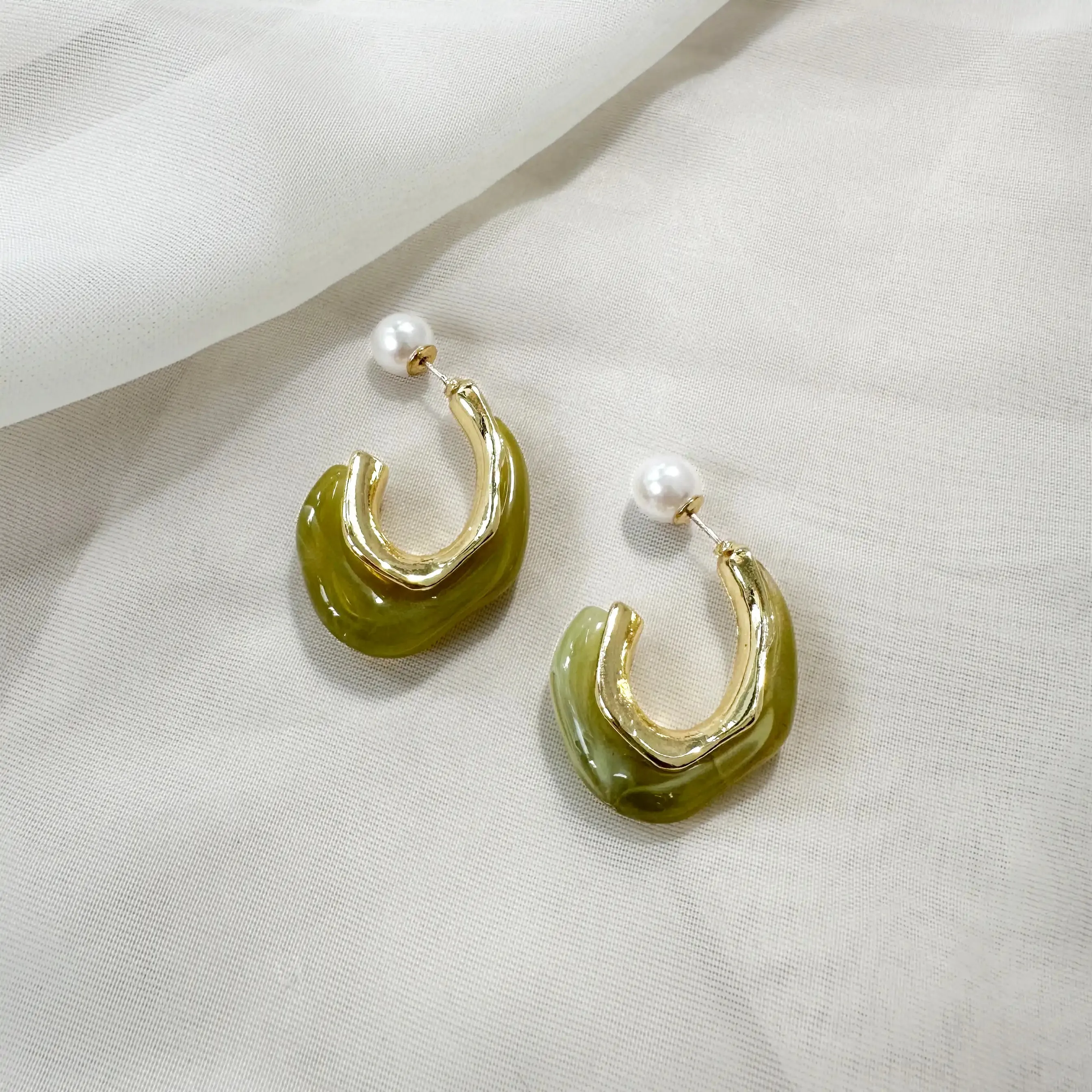 GAELLE HOOPS
