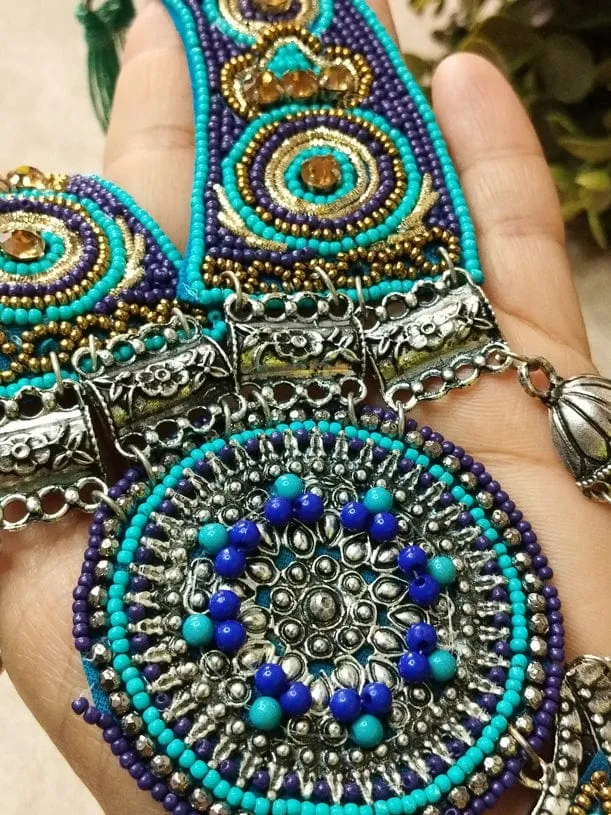 Handcrafted Beaded Necklace with Timeless Elegance