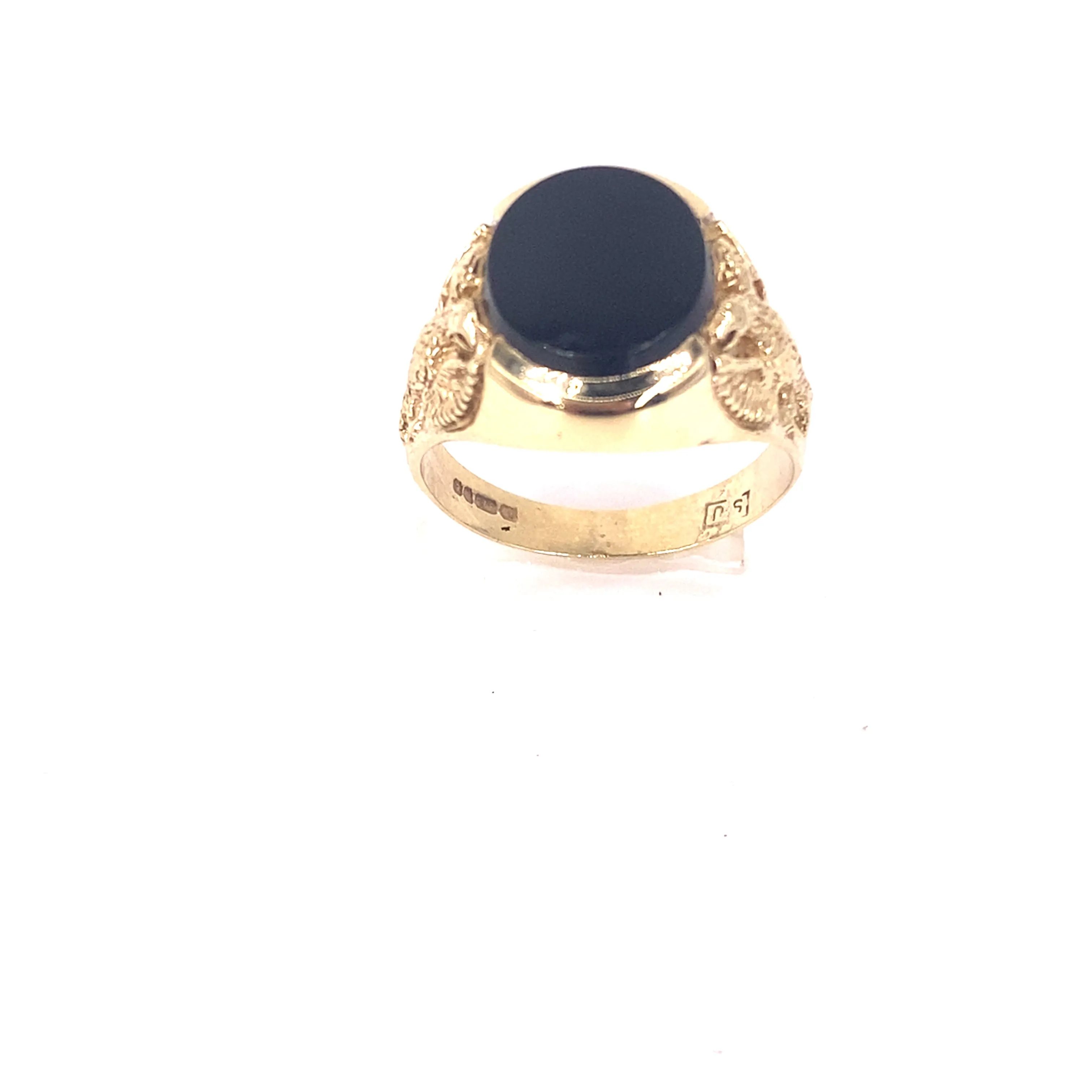 Men’s 9ct Yellow Gold Onyx Signet Ring - 6.8g