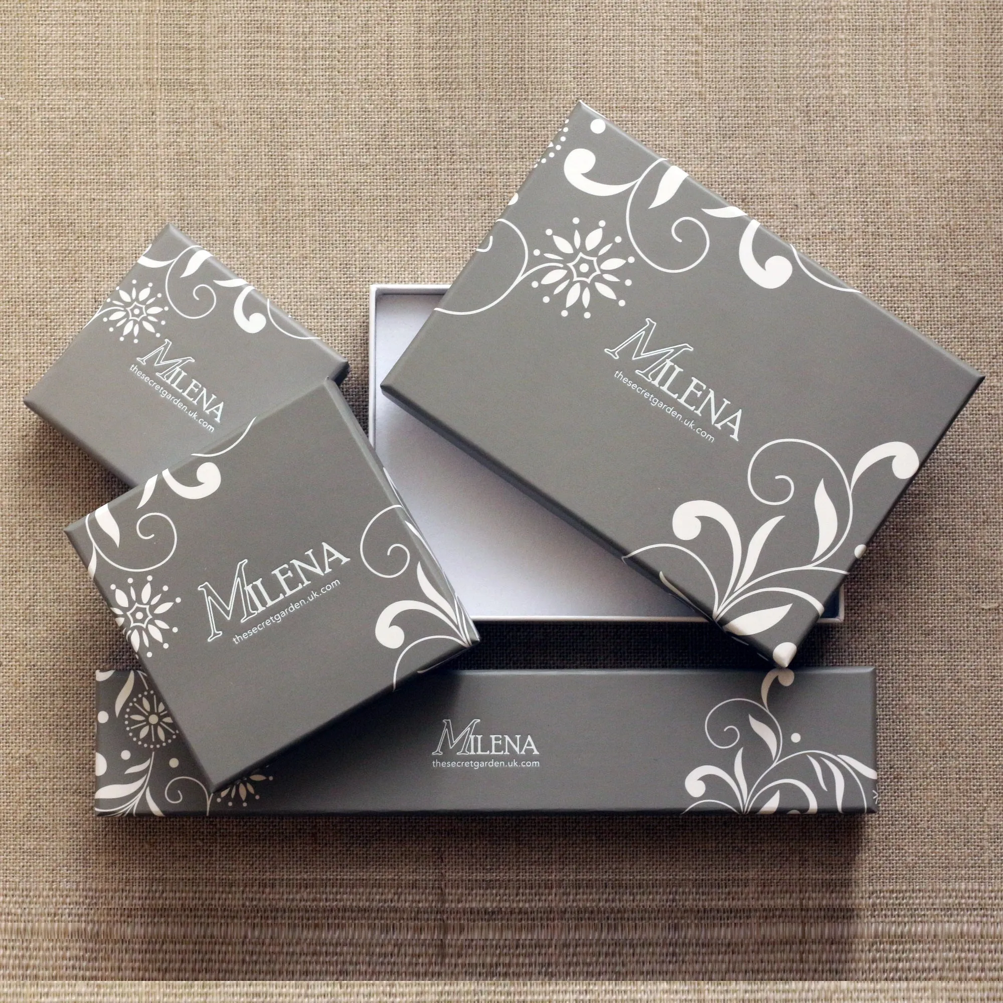 MILENA Bangle Silver Amber Luxury Designed