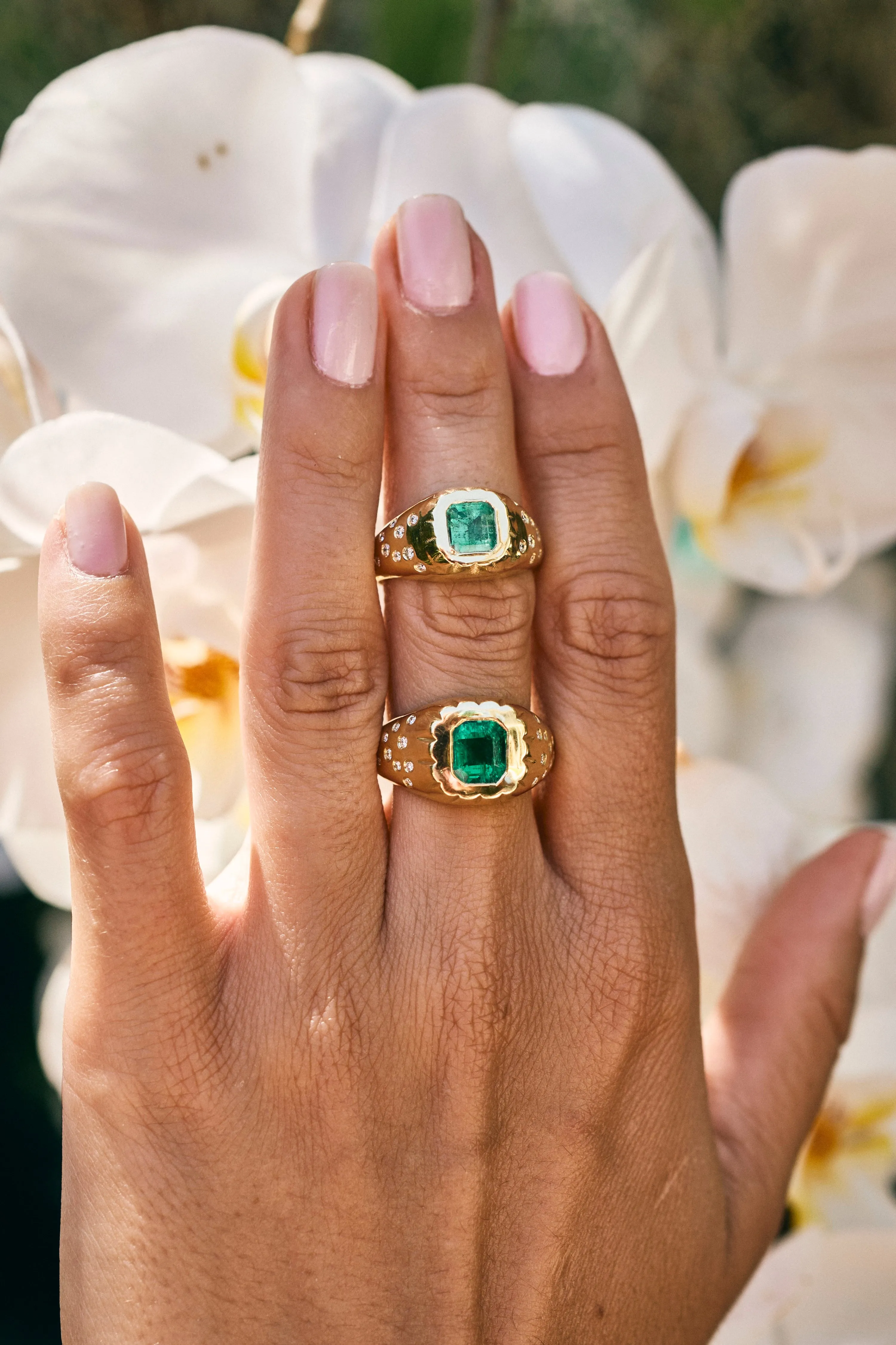 Small Scalloped Emerald Signet Ring