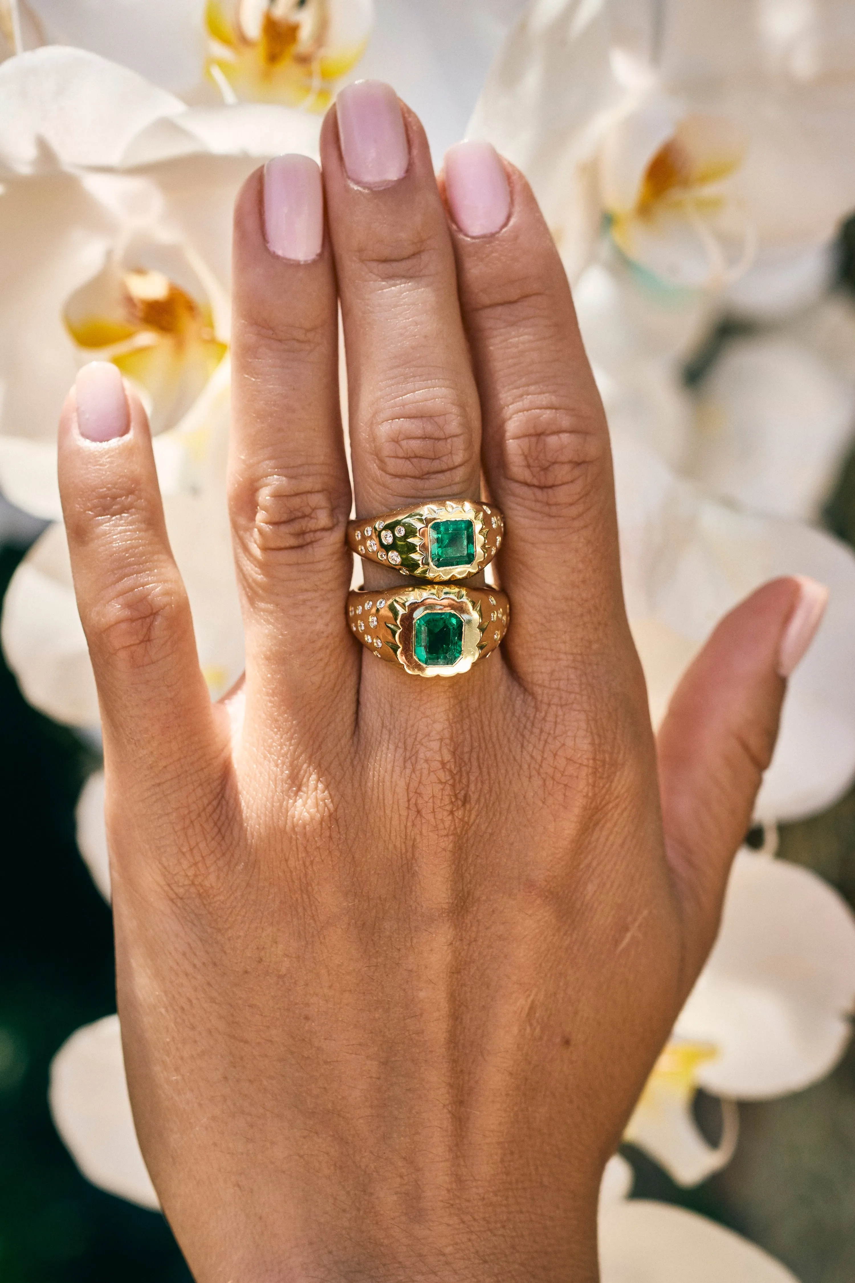 Small Scalloped Emerald Signet Ring