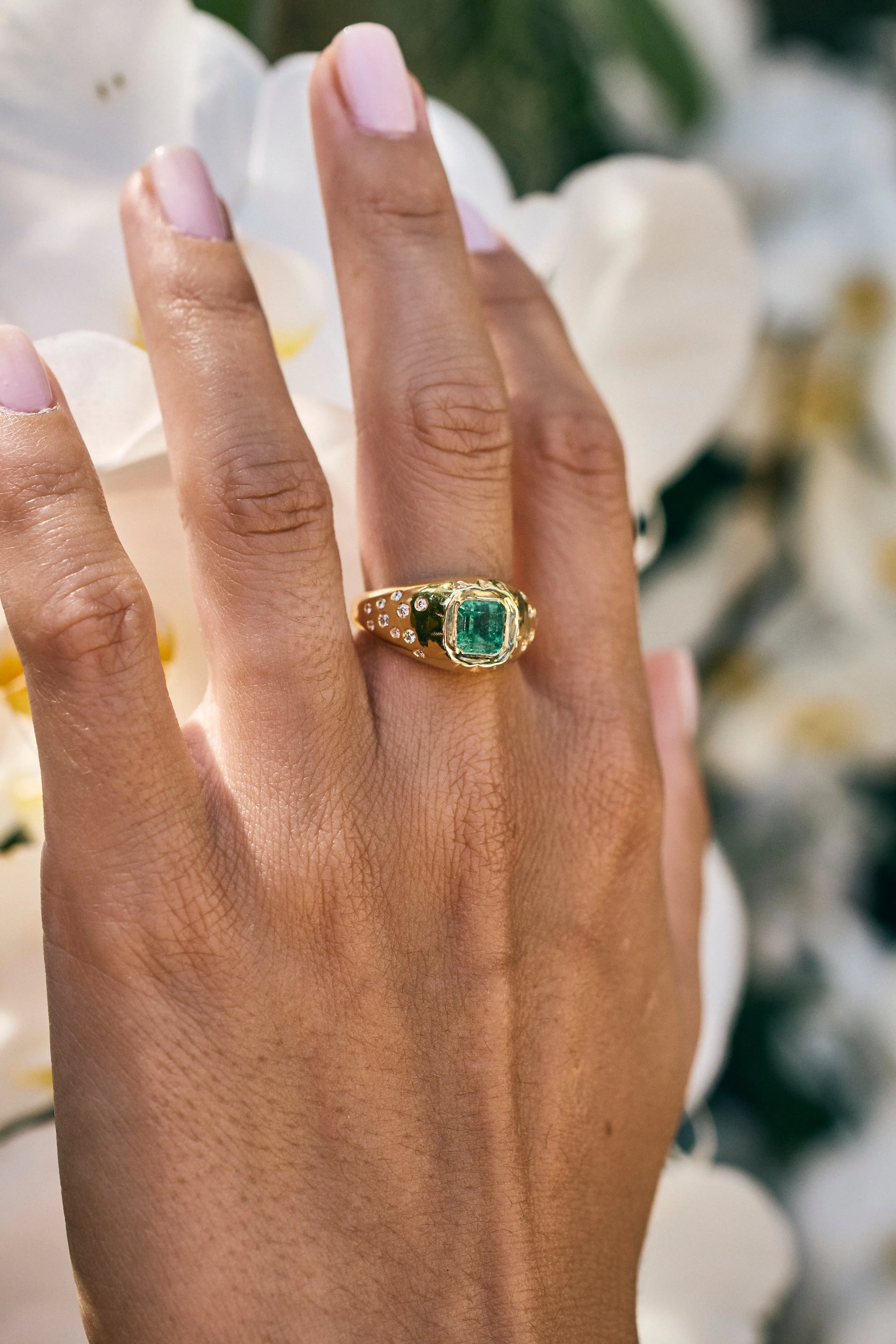 Small Scalloped Emerald Signet Ring
