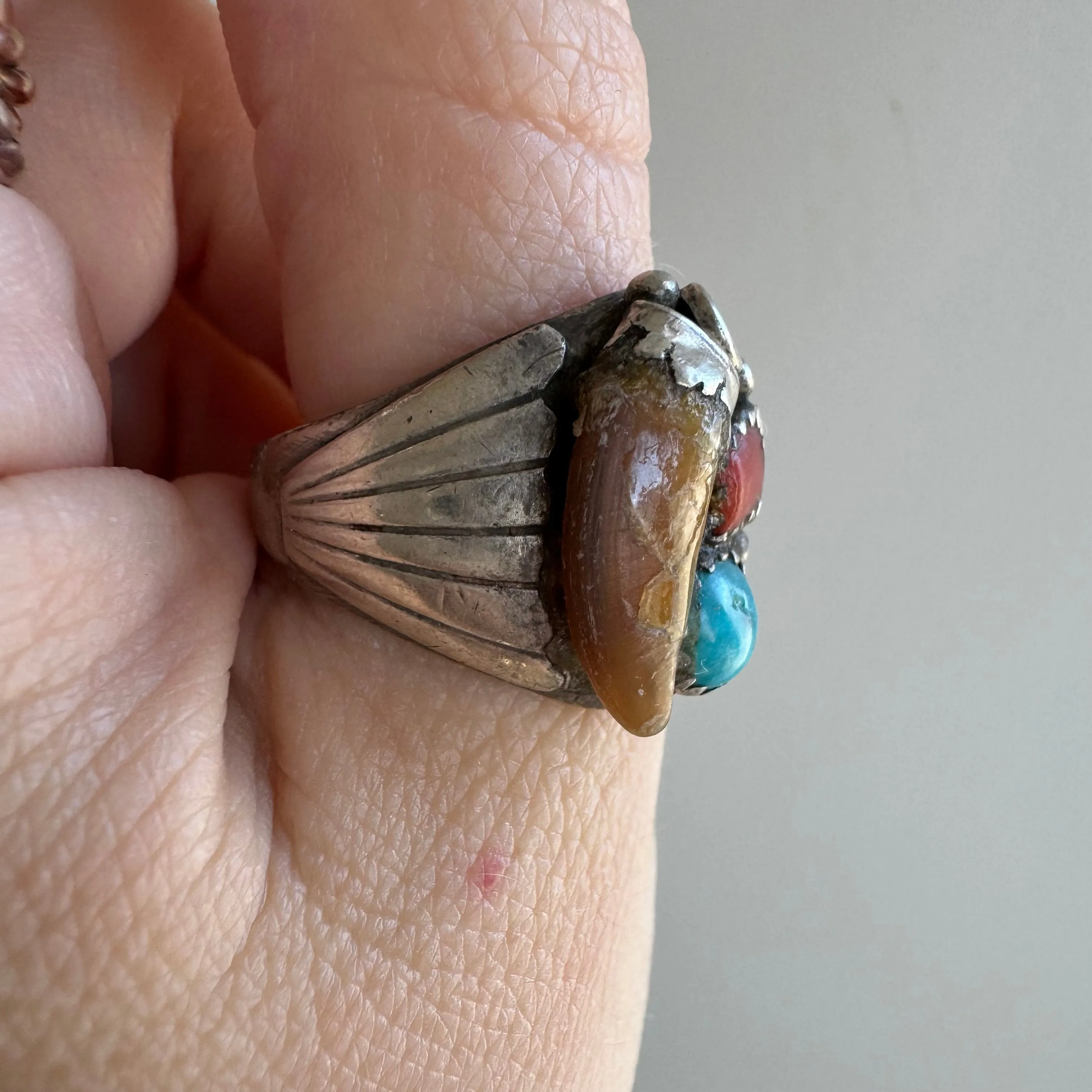 V I N T A G E // wear your fears / sterling silver Navajo claw coral and turquoise ring / size 9.25
