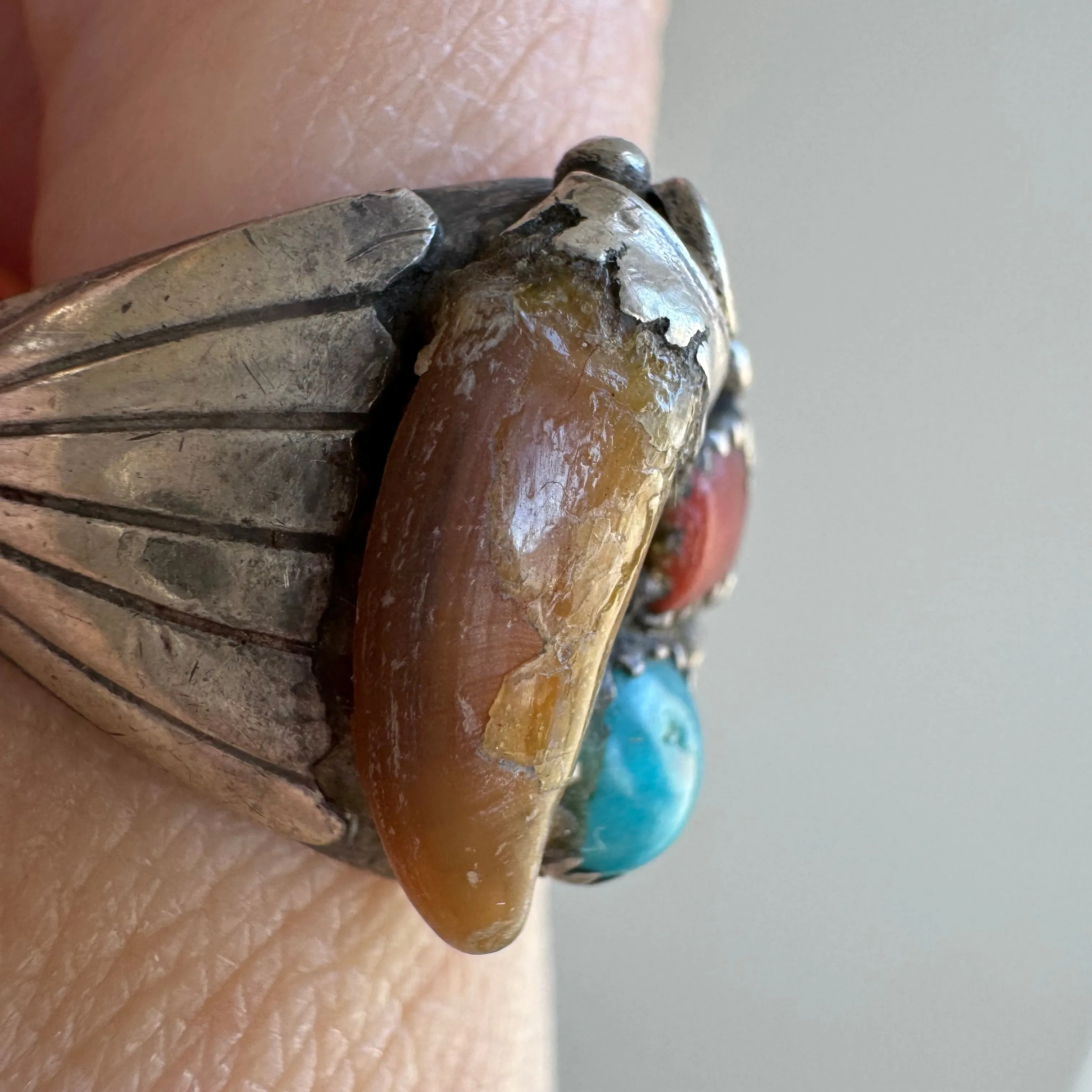V I N T A G E // wear your fears / sterling silver Navajo claw coral and turquoise ring / size 9.25