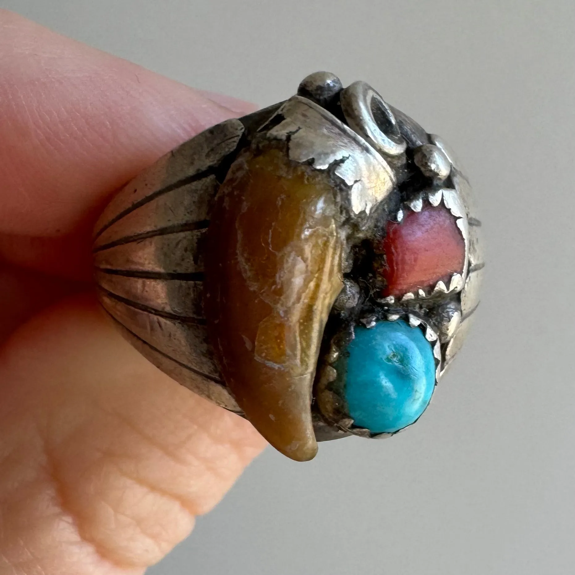 V I N T A G E // wear your fears / sterling silver Navajo claw coral and turquoise ring / size 9.25