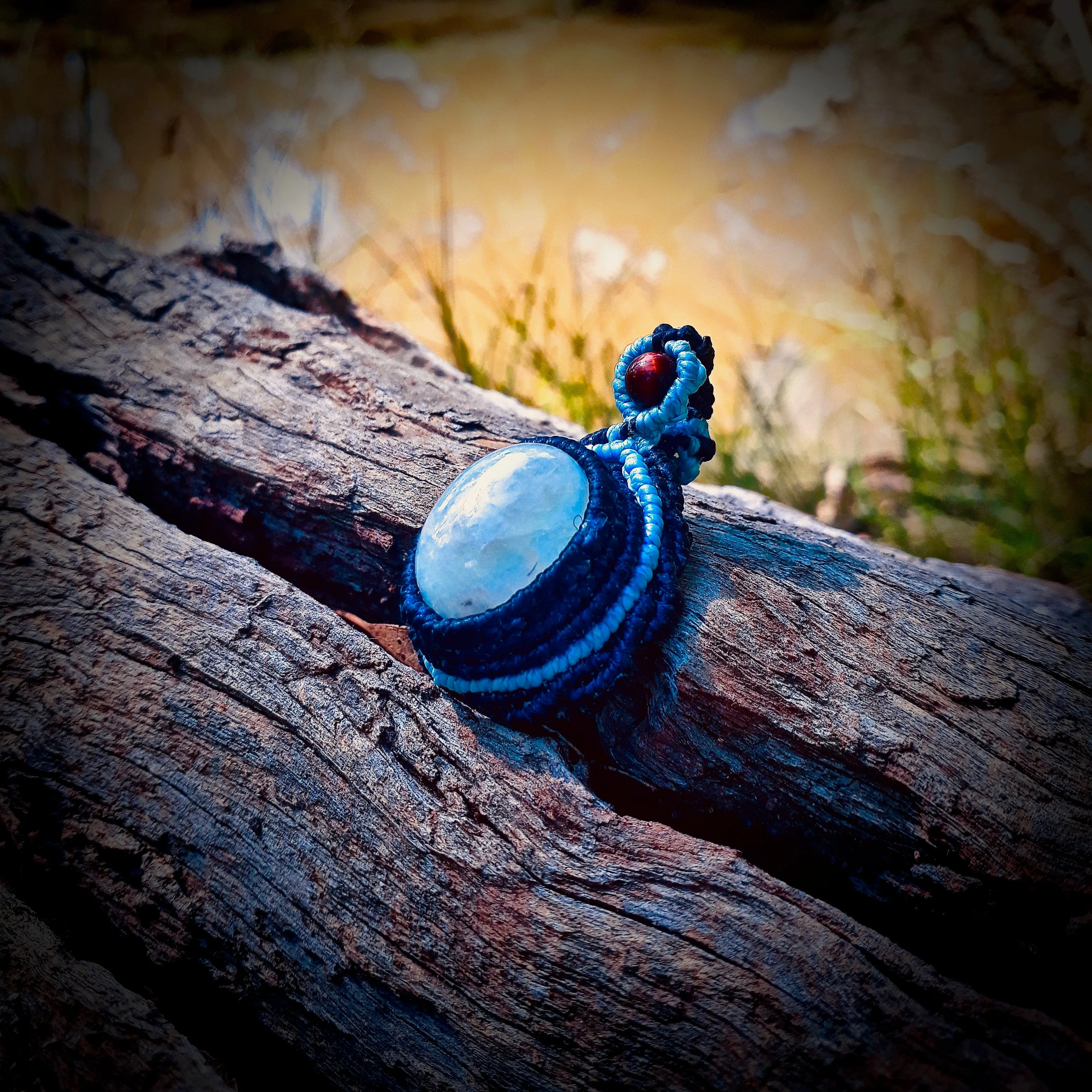 White labradorite or moonstone pendant